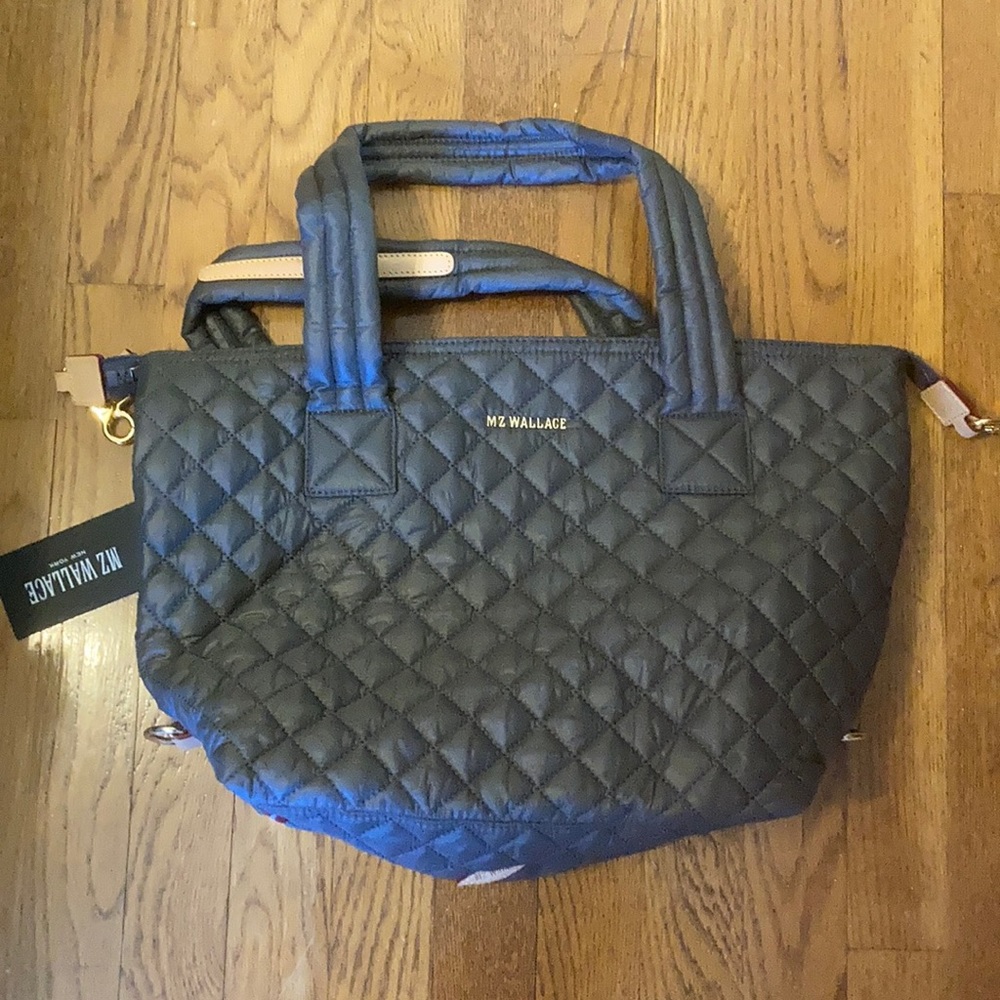 NWT MZ Wallace medium Sutton, magnet